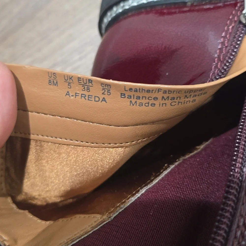 Franco Sarto Women’s Glossy Burgundy A-Freda Chelsea Ankle Boots‎ 8